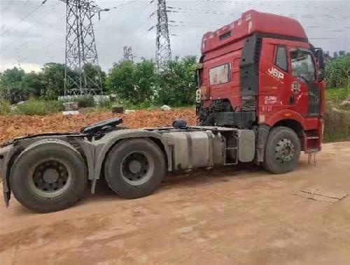 大件物资运输车